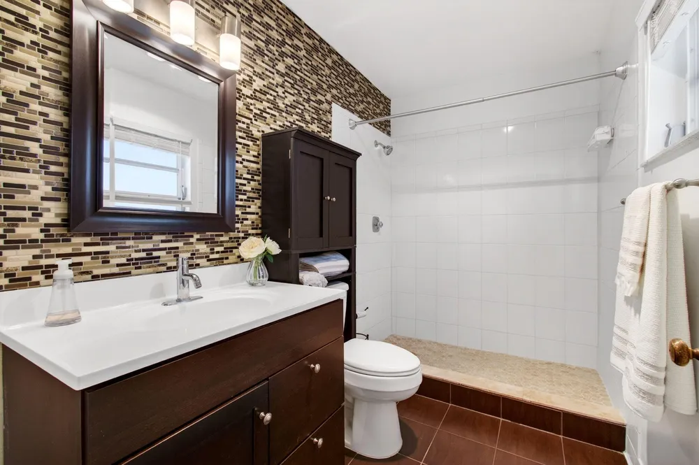 201 Del Rio Blvd, Boca Raton, FL 33432