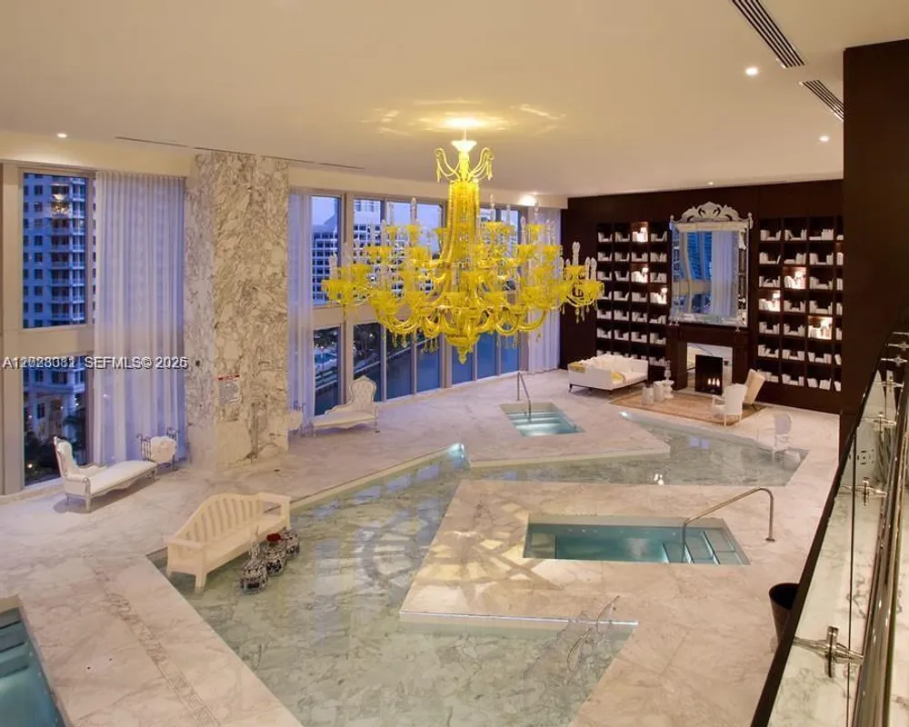 485 Brickell Ave, Miami, FL 33131