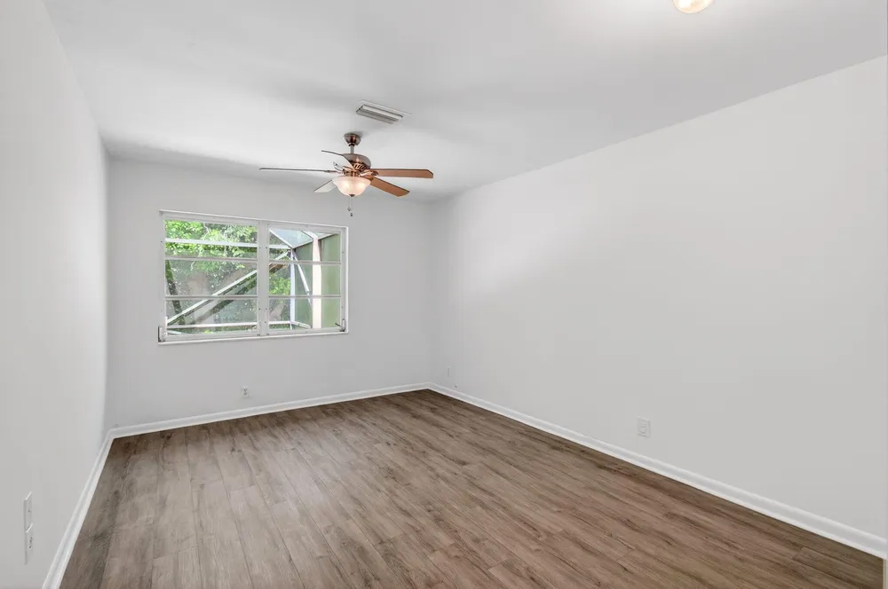 201 Del Rio Blvd, Boca Raton, FL 33432