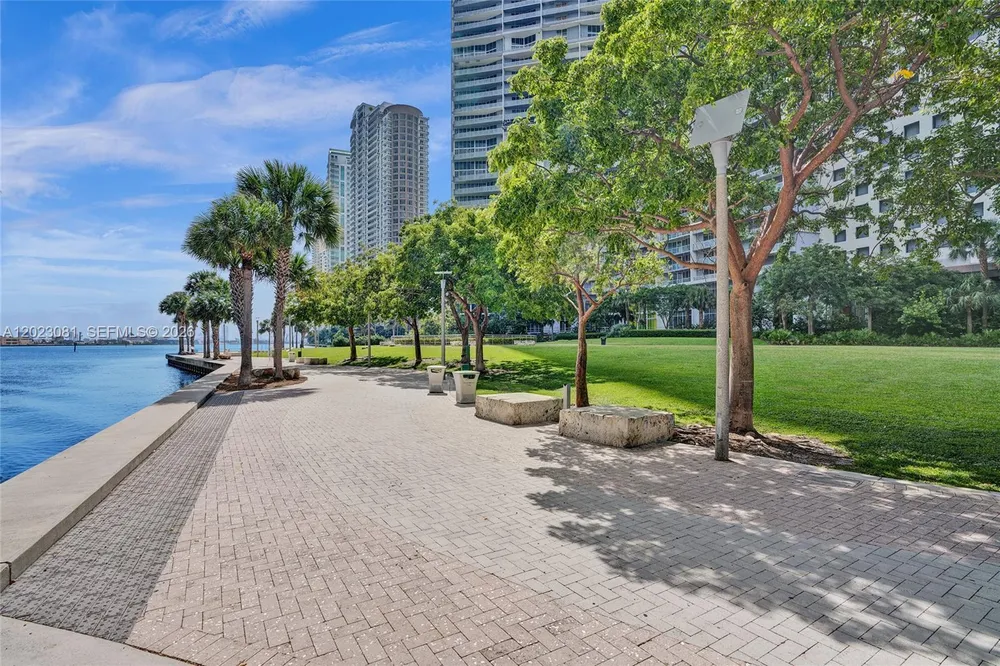 485 Brickell Ave, Miami, FL 33131