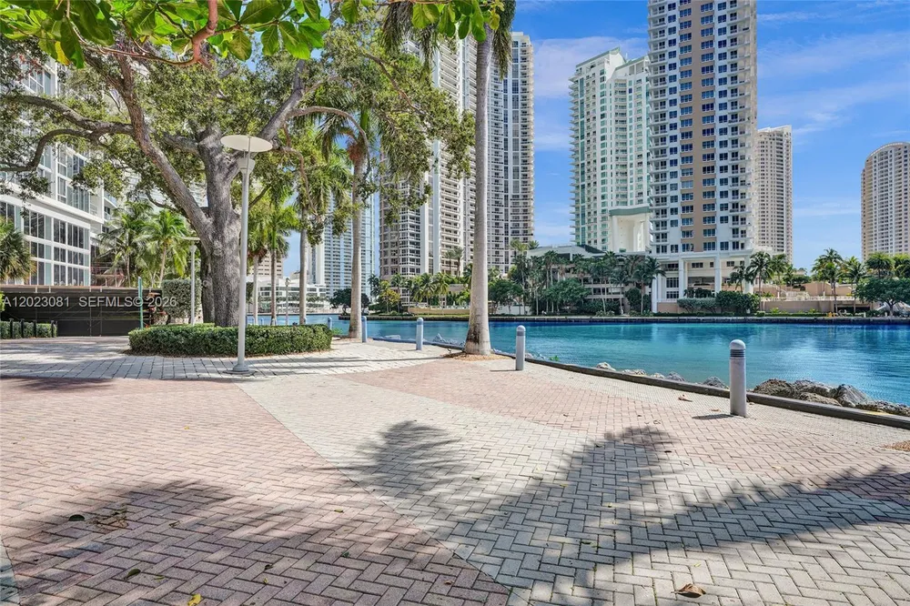 485 Brickell Ave, Miami, FL 33131