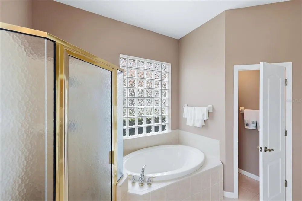 401 Marsh Creek Rd, Venice, FL 34292