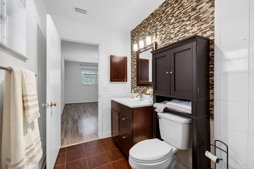 201 Del Rio Blvd, Boca Raton, FL 33432