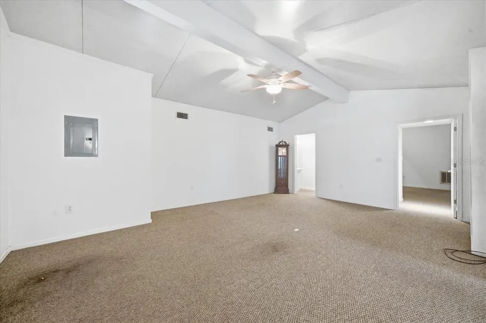 15612 Howell Park Ln, Tampa, FL 33625