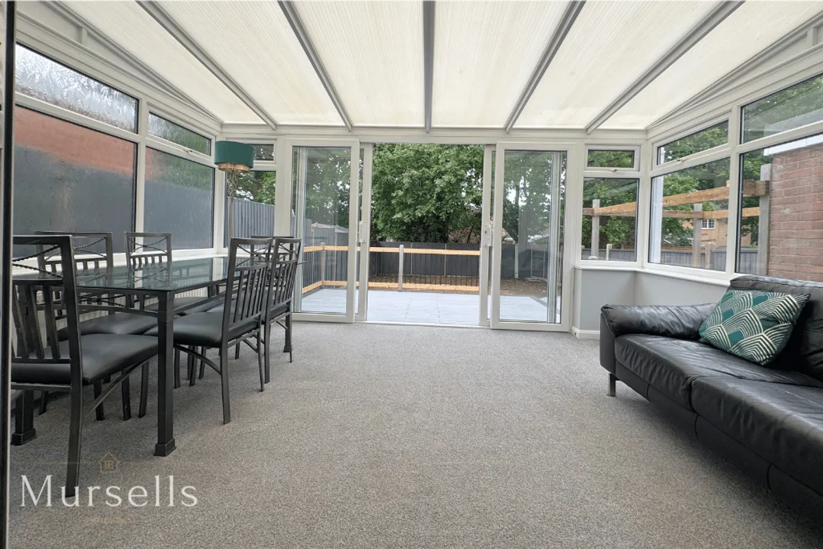 Redshank Close, Poole, BH17