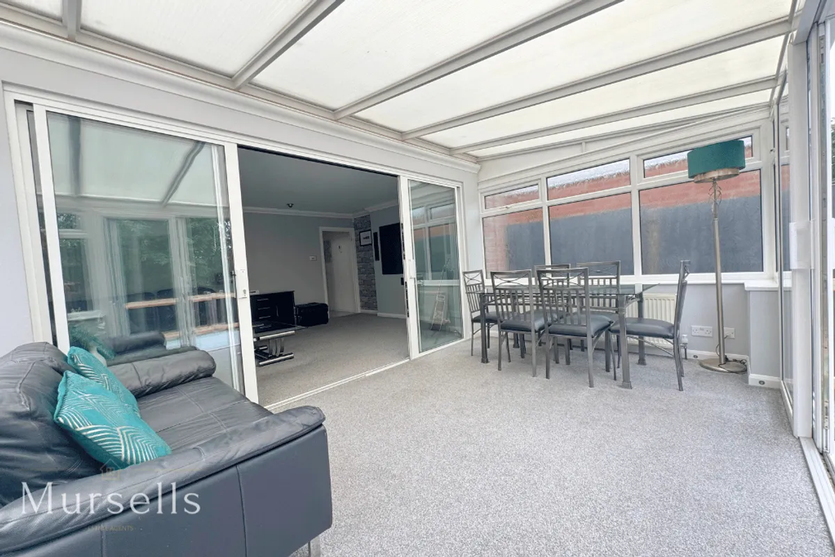 Redshank Close, Poole, BH17