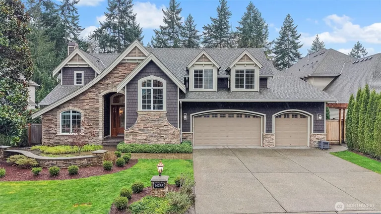 14225 SE 87th Pl, Newcastle, WA 98059
