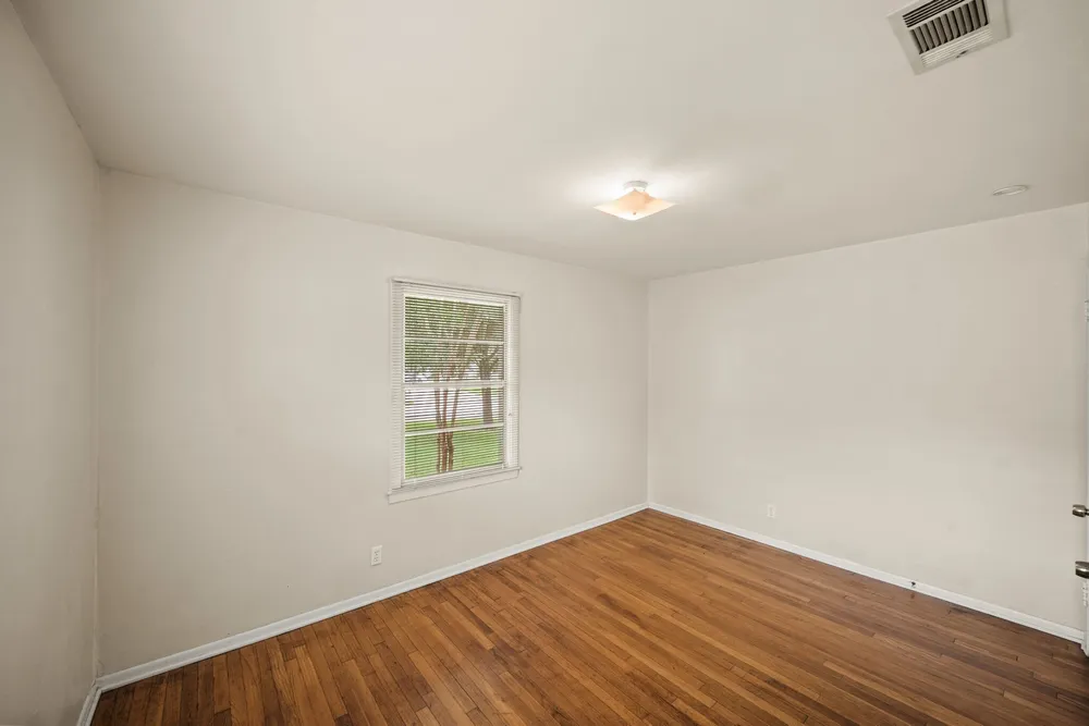 5814 Darnell St, Houston, TX 77074