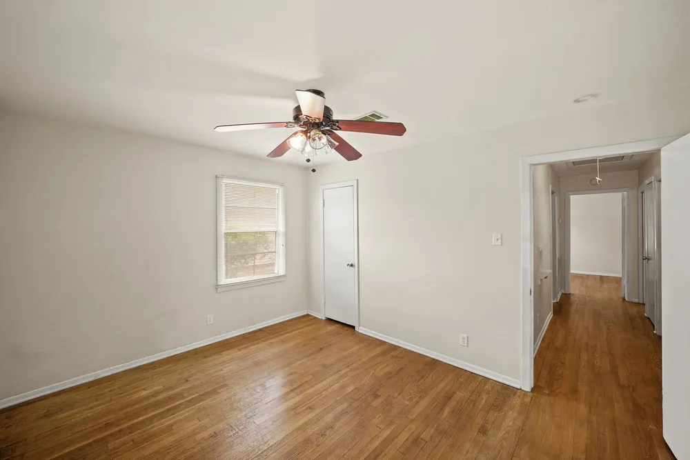5814 Darnell St, Houston, TX 77074