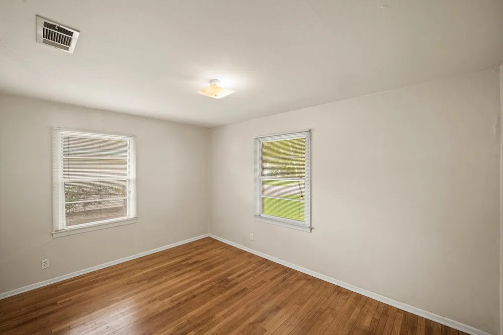 5814 Darnell St, Houston, TX 77074