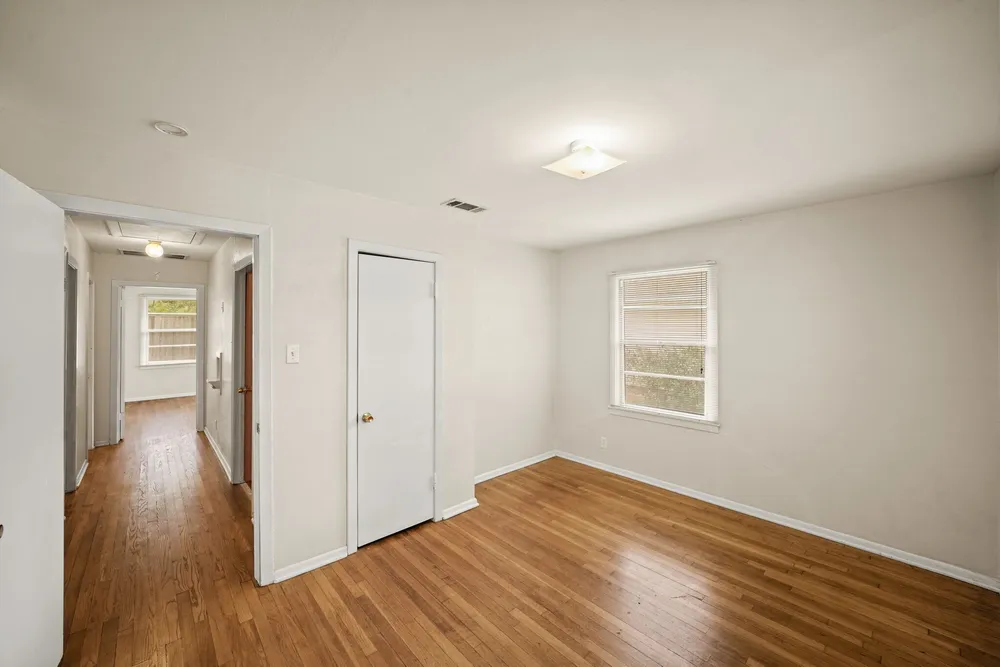 5814 Darnell St, Houston, TX 77074
