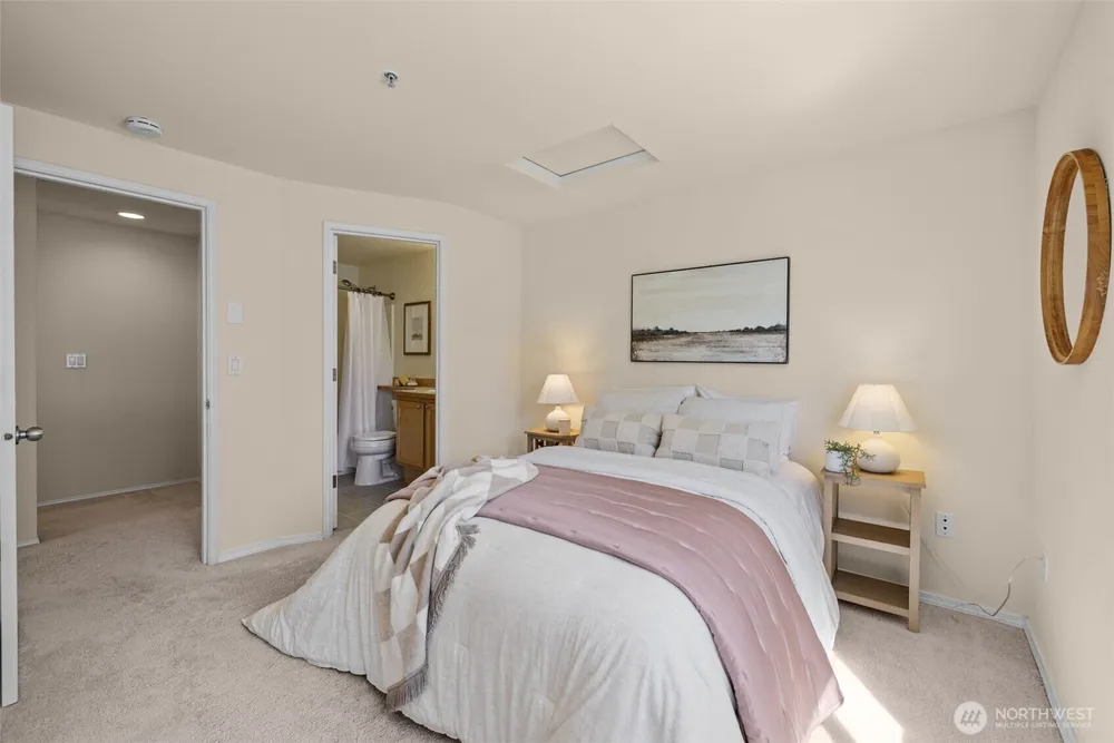 3970 129th Pl SE, Bellevue, WA 98006