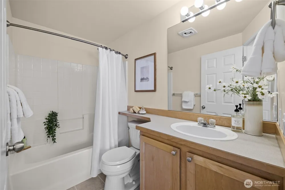 3970 129th Pl SE, Bellevue, WA 98006
