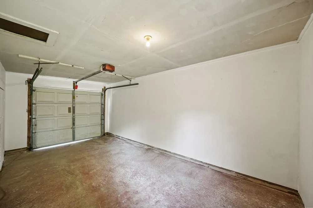 5814 Darnell St, Houston, TX 77074