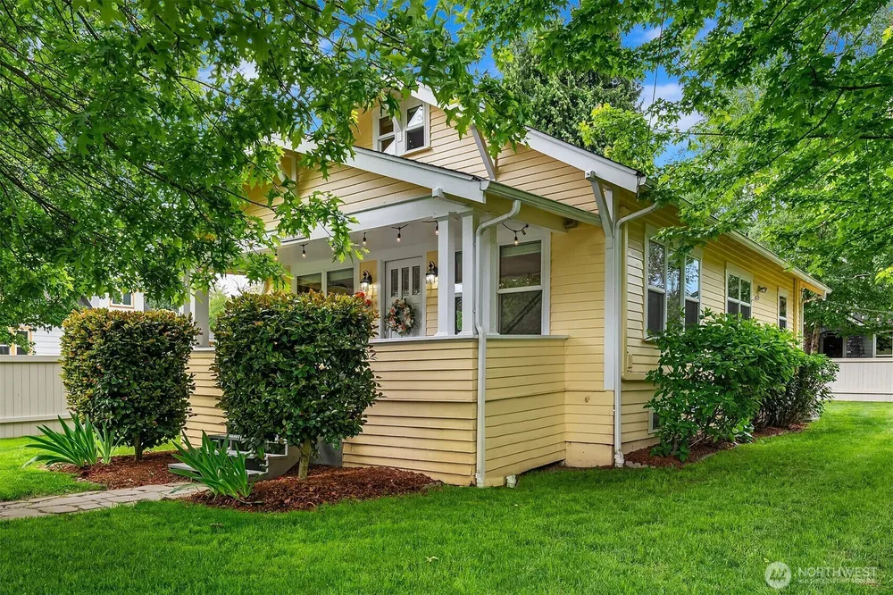 13039 56th Ave S, Tukwila, WA 98178