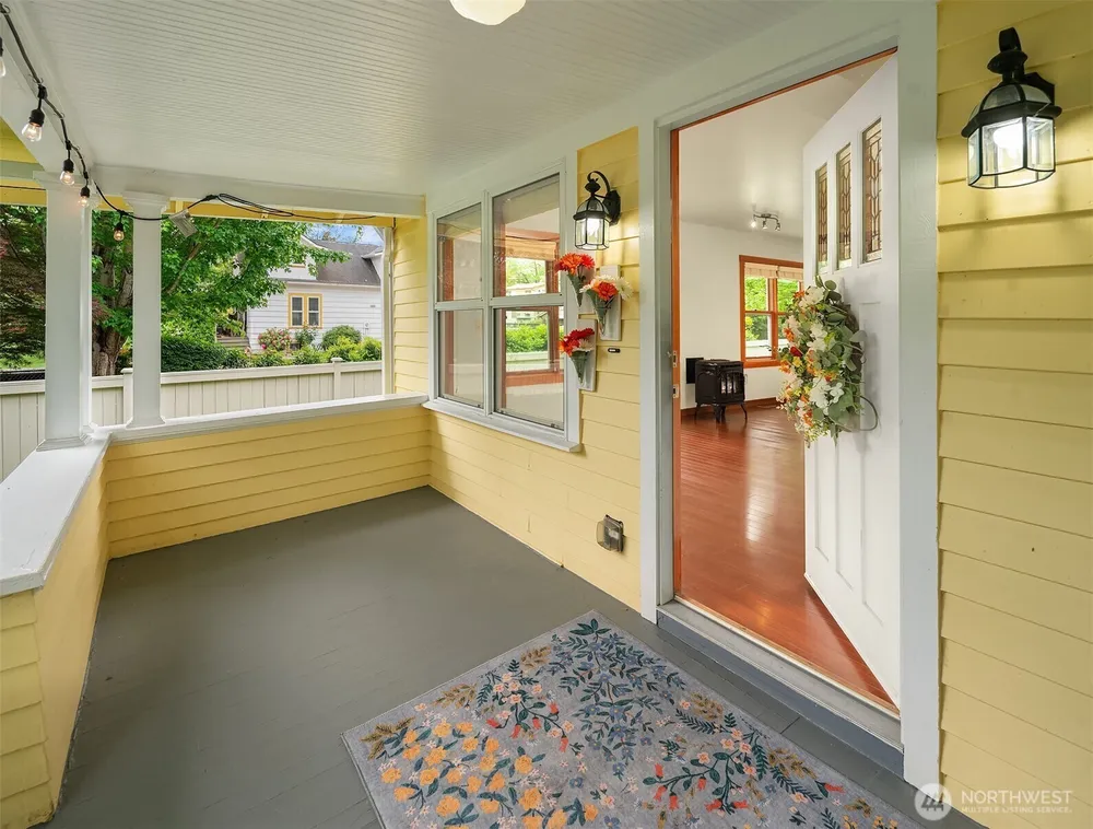 13039 56th Ave S, Tukwila, WA 98178