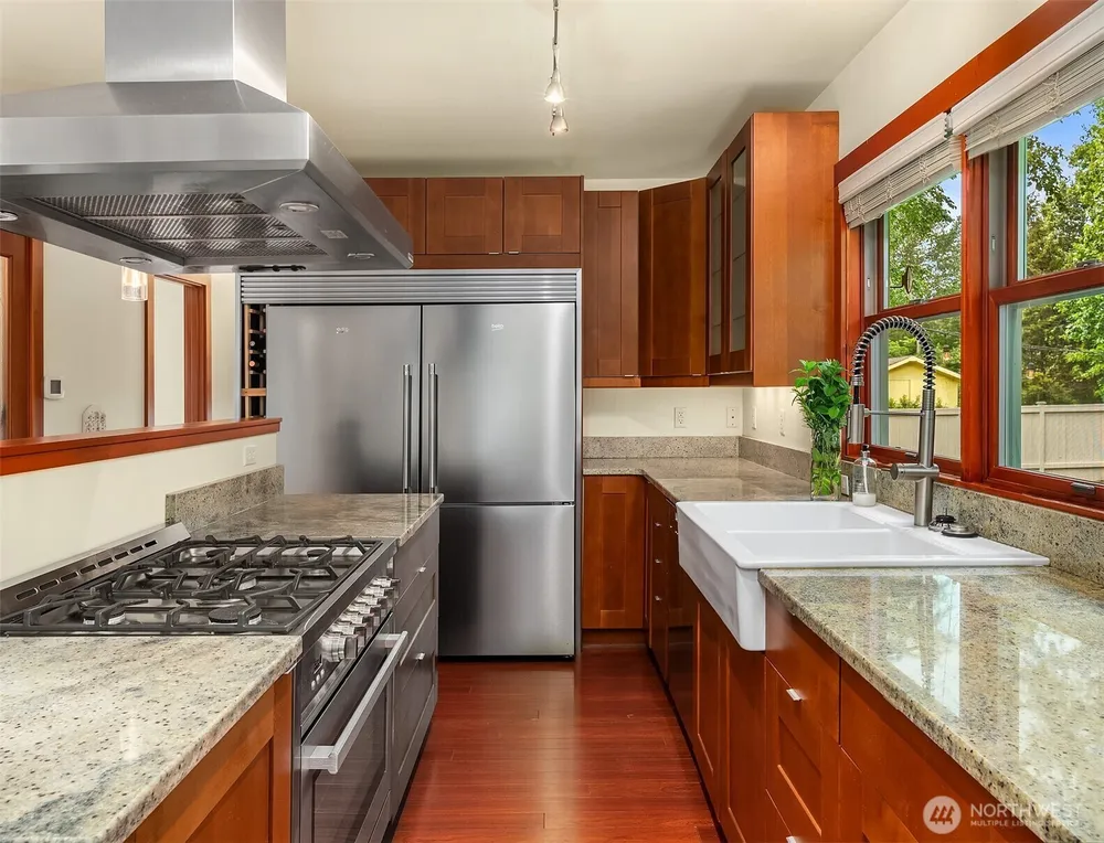 13039 56th Ave S, Tukwila, WA 98178