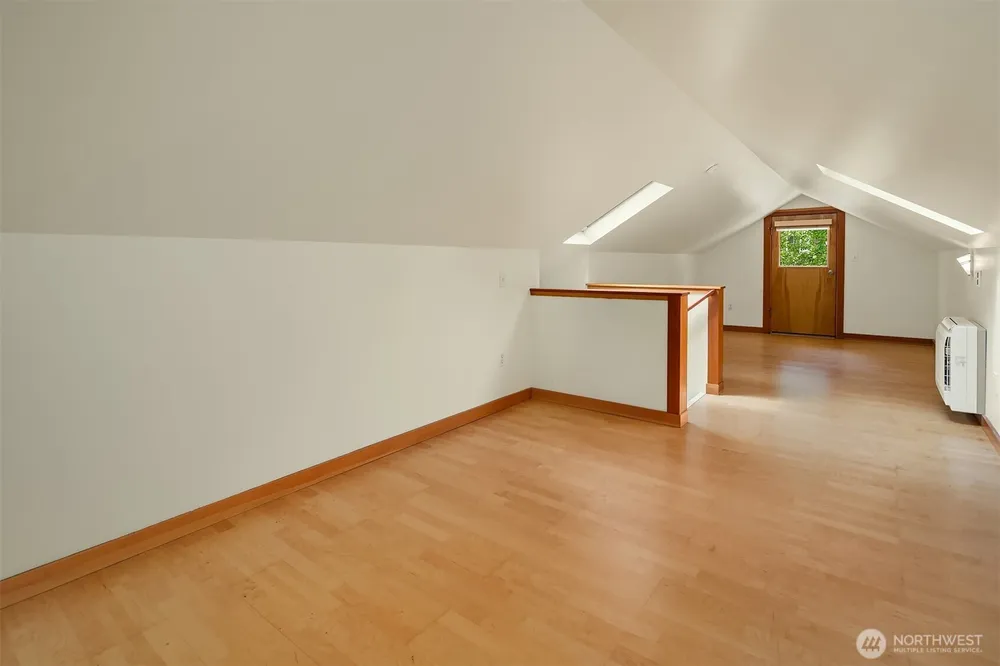 13039 56th Ave S, Tukwila, WA 98178