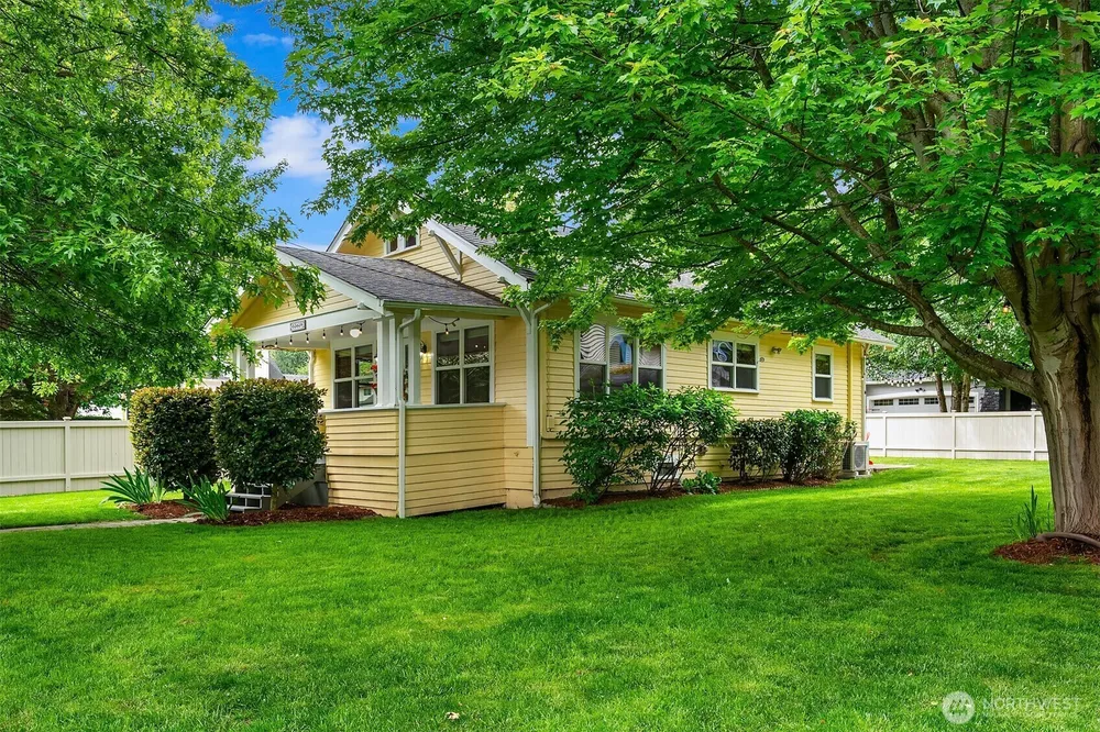 13039 56th Ave S, Tukwila, WA 98178