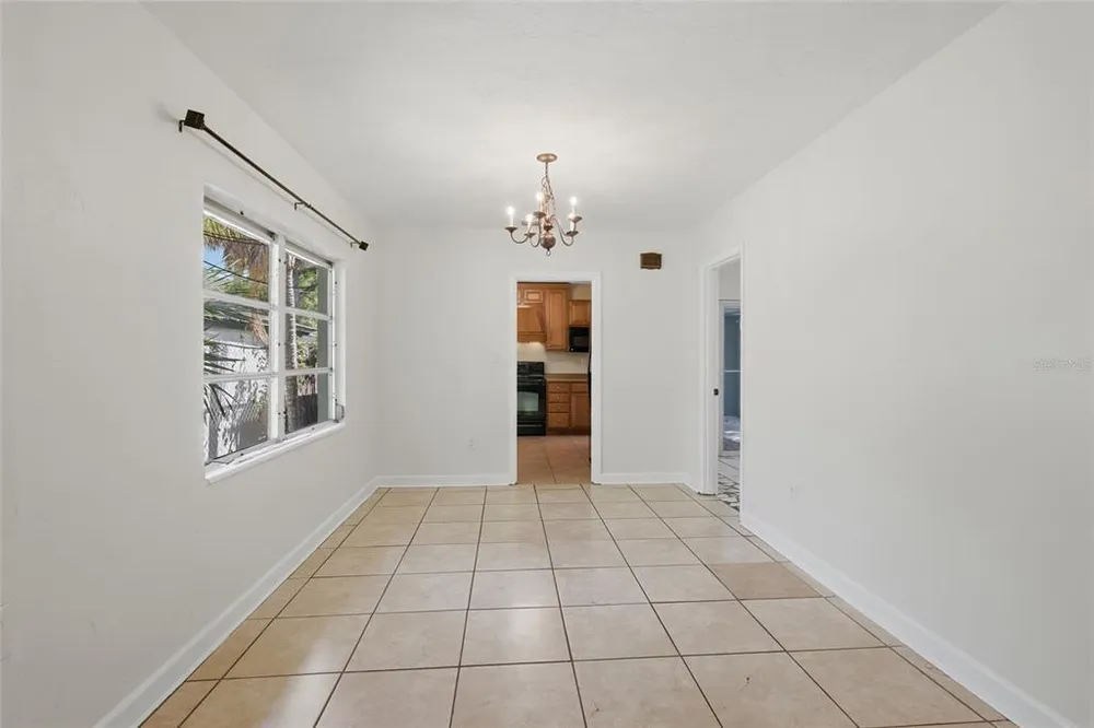 1264 18th St, Sarasota, FL 34234