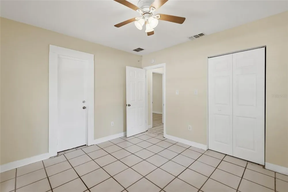1264 18th St, Sarasota, FL 34234