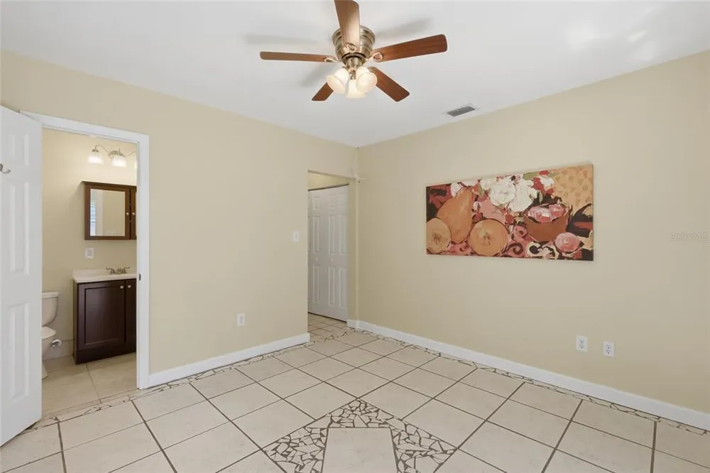 1264 18th St, Sarasota, FL 34234
