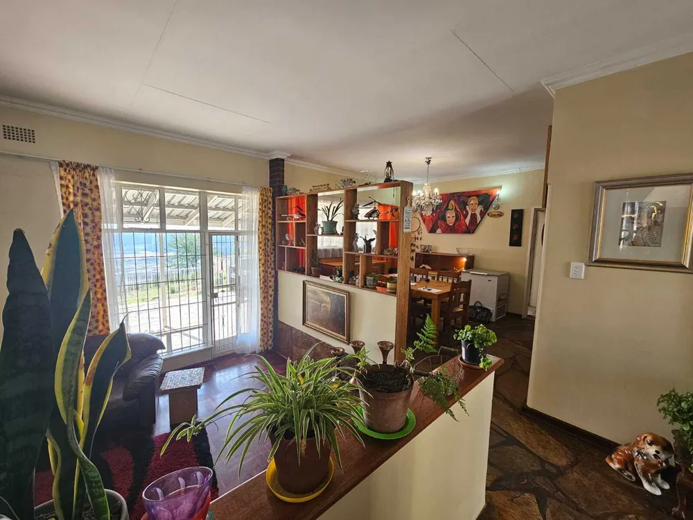 South Africa, Gauteng, Sunnyridge, Northridge Avenue, 25