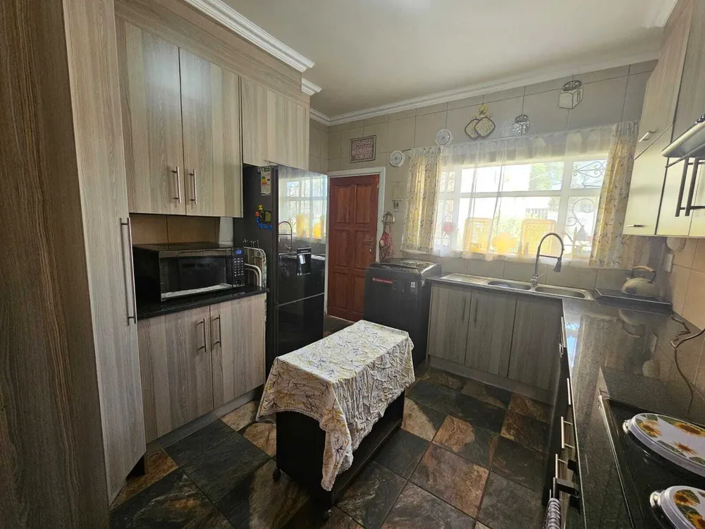 South Africa, Gauteng, Sunnyridge, Northridge Avenue, 25