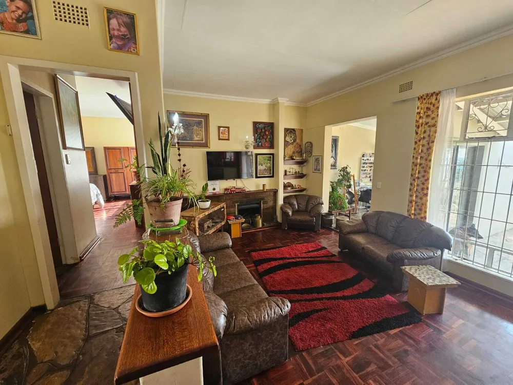 South Africa, Gauteng, Sunnyridge, Northridge Avenue, 25