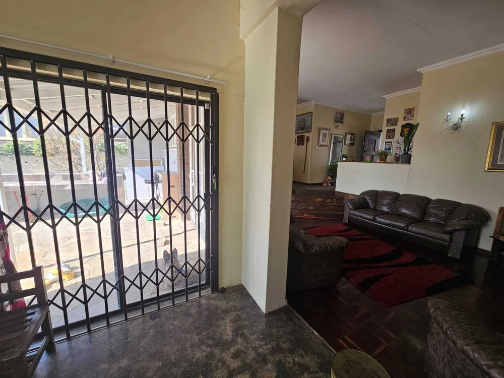 South Africa, Gauteng, Sunnyridge, Northridge Avenue, 25