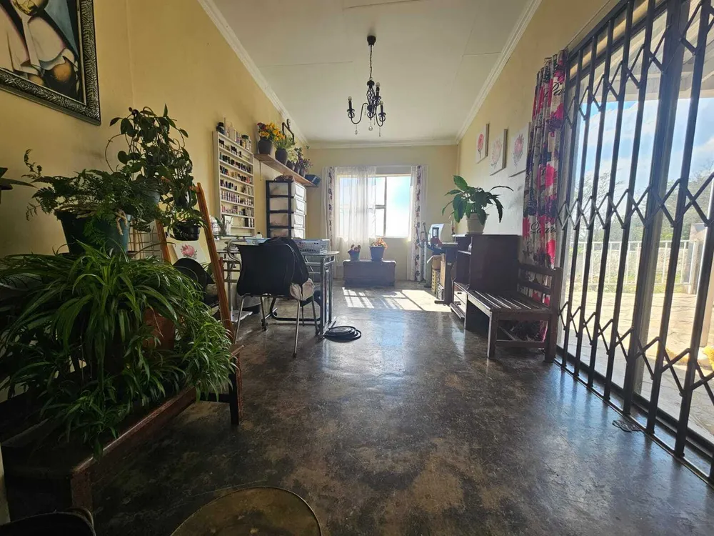 South Africa, Gauteng, Sunnyridge, Northridge Avenue, 25