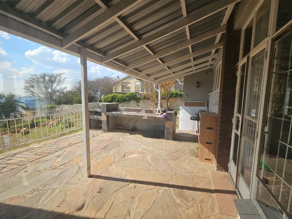South Africa, Gauteng, Sunnyridge, Northridge Avenue, 25