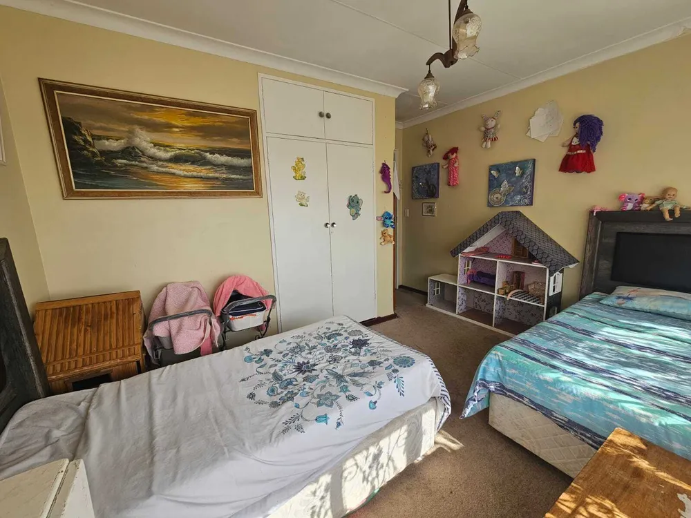 South Africa, Gauteng, Sunnyridge, Northridge Avenue, 25