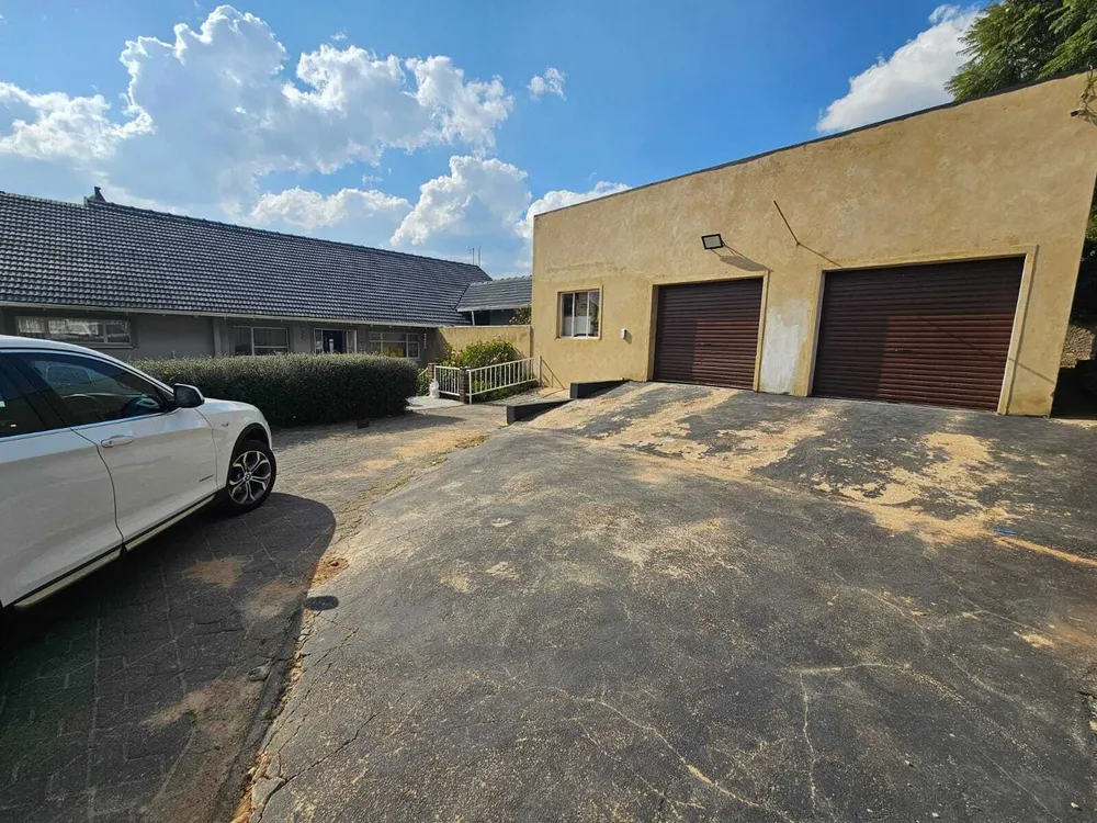 South Africa, Gauteng, Sunnyridge, Northridge Avenue, 25