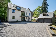 Longdown Close, Lower Bourne, Farnham, GU10 photo 1