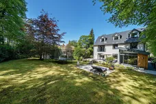Longdown Close, Lower Bourne, Farnham, GU10 photo 21
