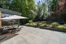 Longdown Close, Lower Bourne, Farnham, GU10 photo 22