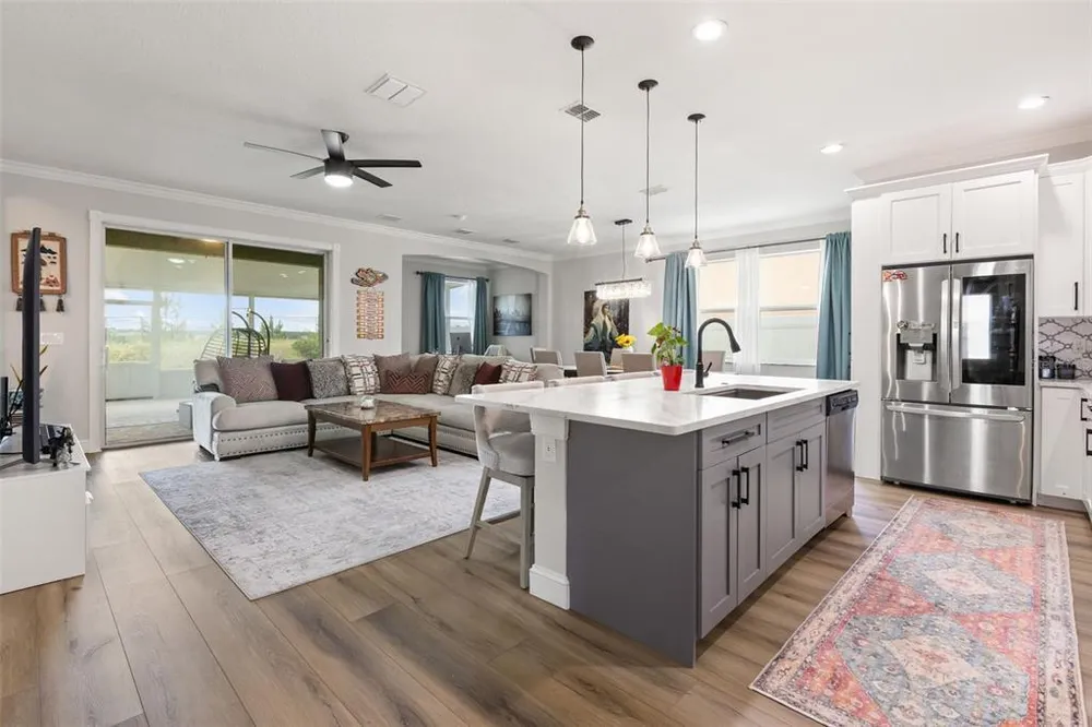 268 Jyoti Dr, Davenport, FL 33837