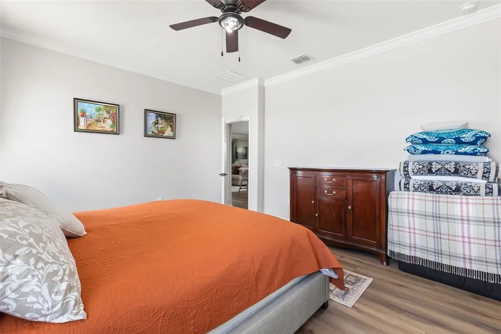 268 Jyoti Dr, Davenport, FL 33837