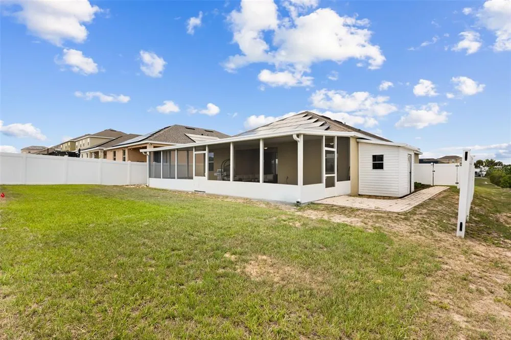 268 Jyoti Dr, Davenport, FL 33837