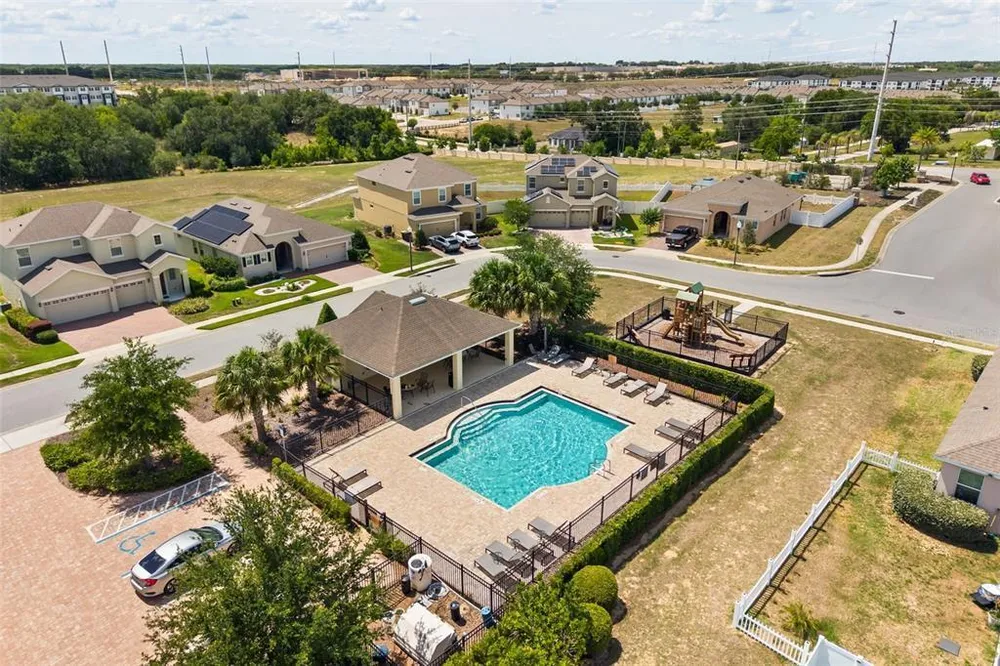 268 Jyoti Dr, Davenport, FL 33837