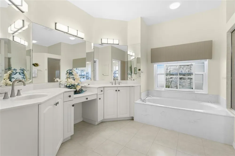 2102 Calusa Lakes Blvd, Nokomis, FL 34275