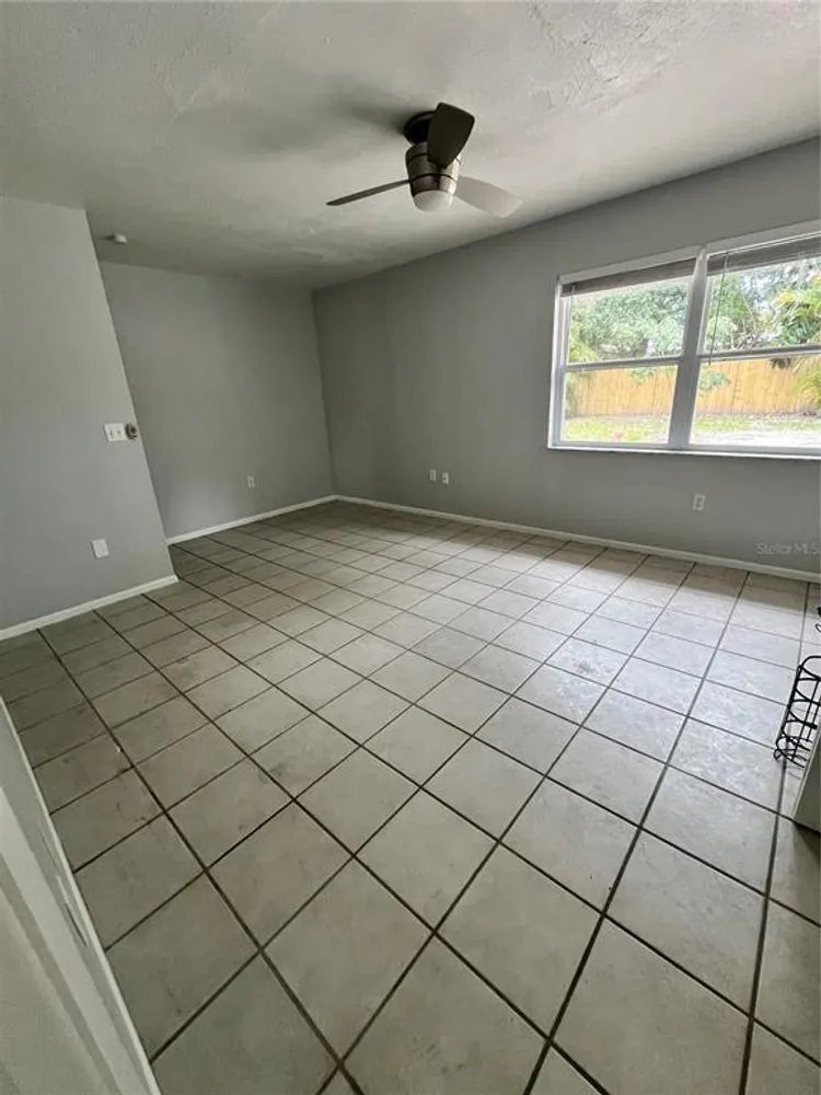 4414 Longford Dr, Sarasota, FL 34232