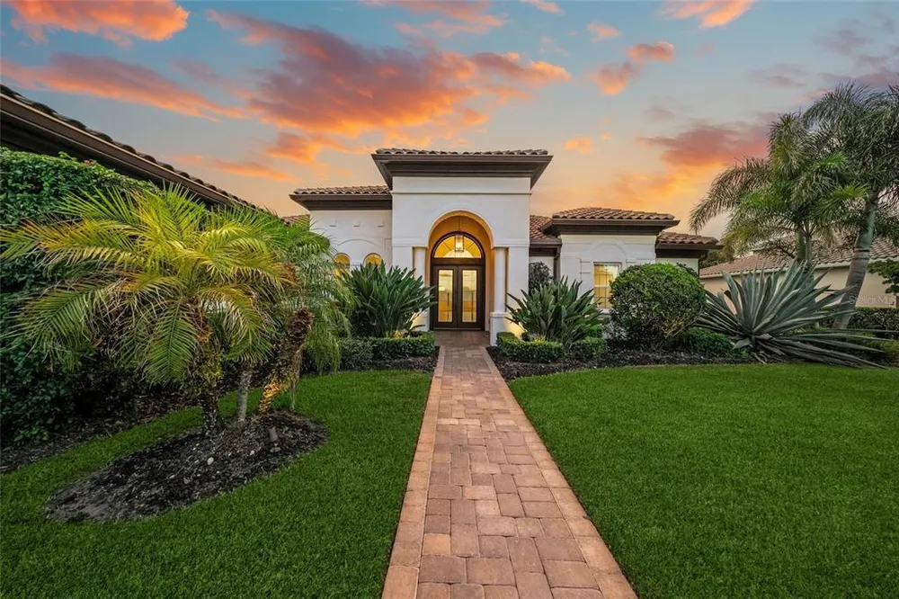 507 167th Blvd E, Bradenton, FL 34212