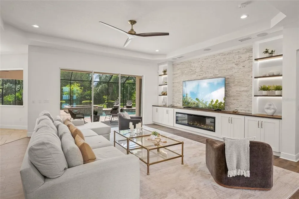 507 167th Blvd E, Bradenton, FL 34212