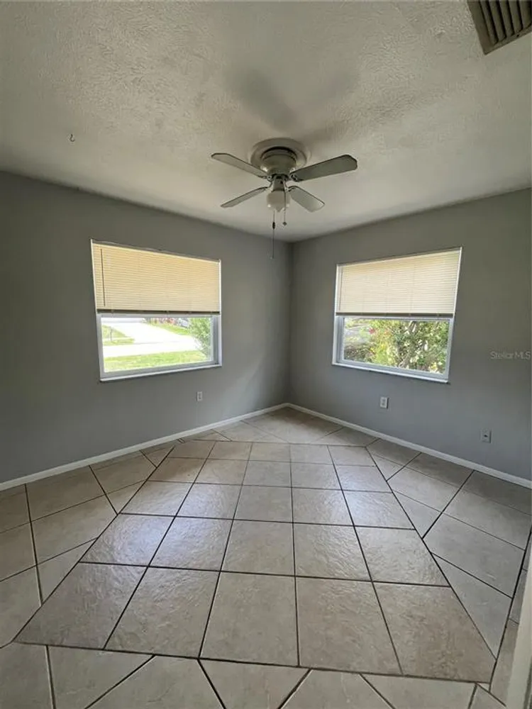 4414 Longford Dr, Sarasota, FL 34232