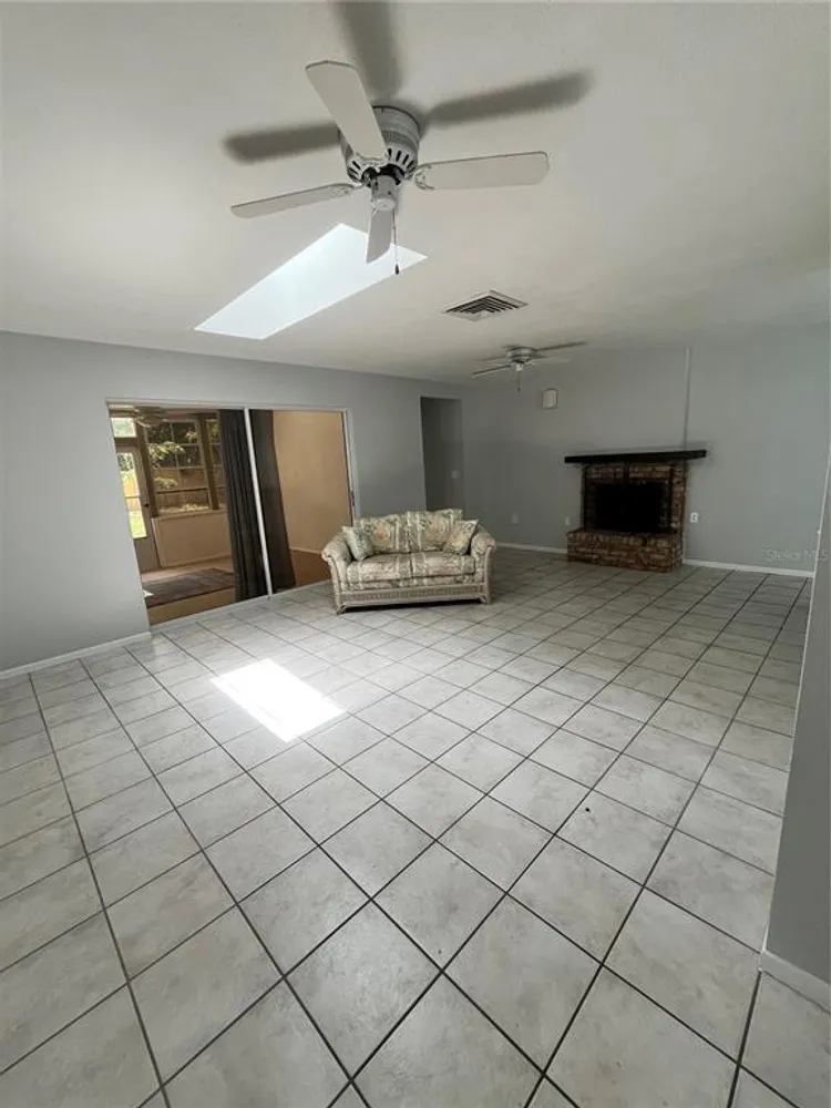 4414 Longford Dr, Sarasota, FL 34232
