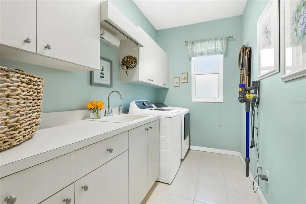 2102 Calusa Lakes Blvd, Nokomis, FL 34275