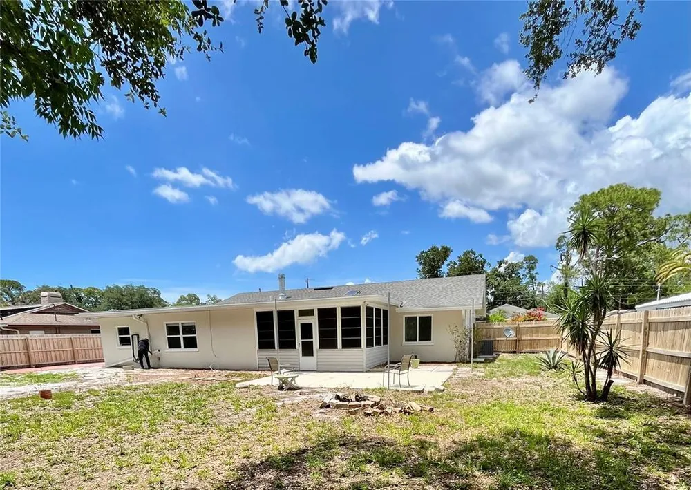4414 Longford Dr, Sarasota, FL 34232