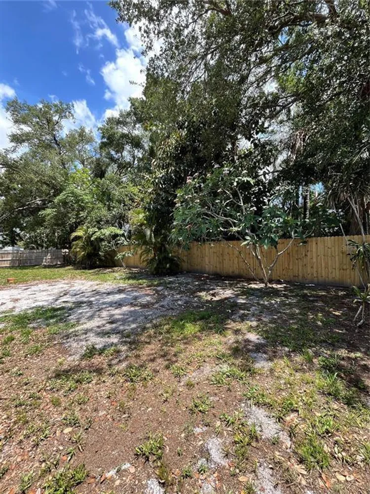 4414 Longford Dr, Sarasota, FL 34232